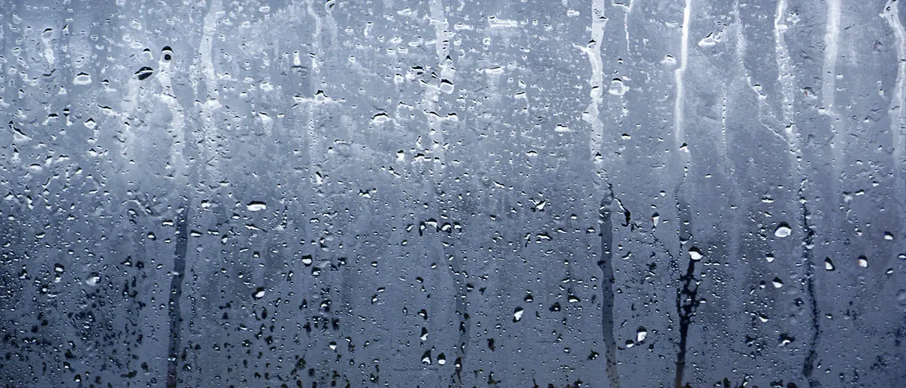 Meteo Vibonese, giornata di pioggia poi migliora in serata. Ma venerdì arriva una tempesta di vento\n