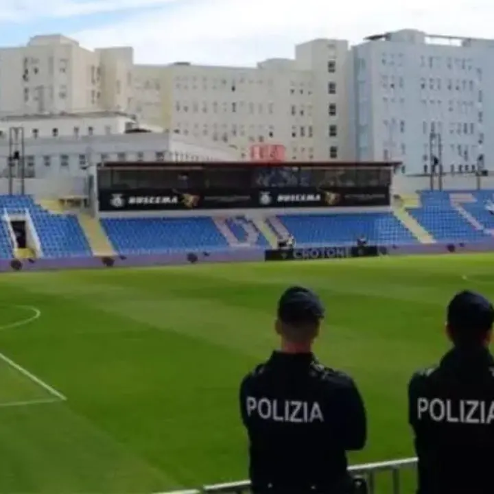 Crotone-Catania di Coppa Italia, scatta il Daspo per otto tifosi etnei\n