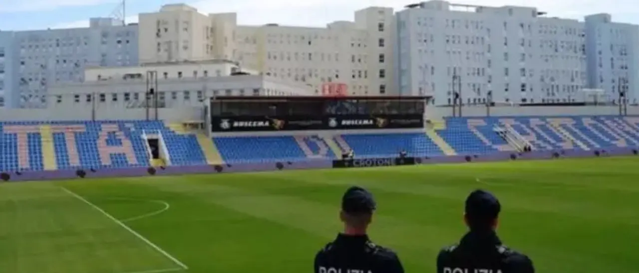 Crotone-Catania di Coppa Italia, scatta il Daspo per otto tifosi etnei\n