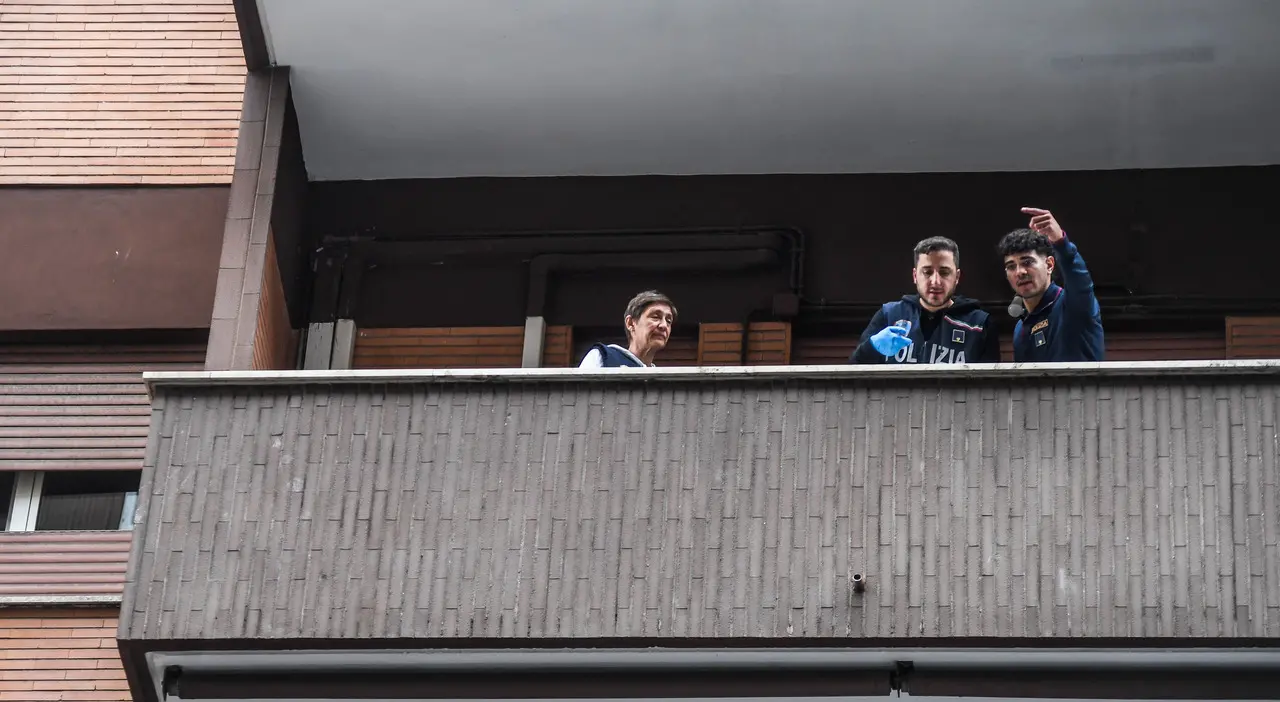 Acri si stringe intorno alla famiglia del bambino precipitato dal balcone di un albergo a Roma\n