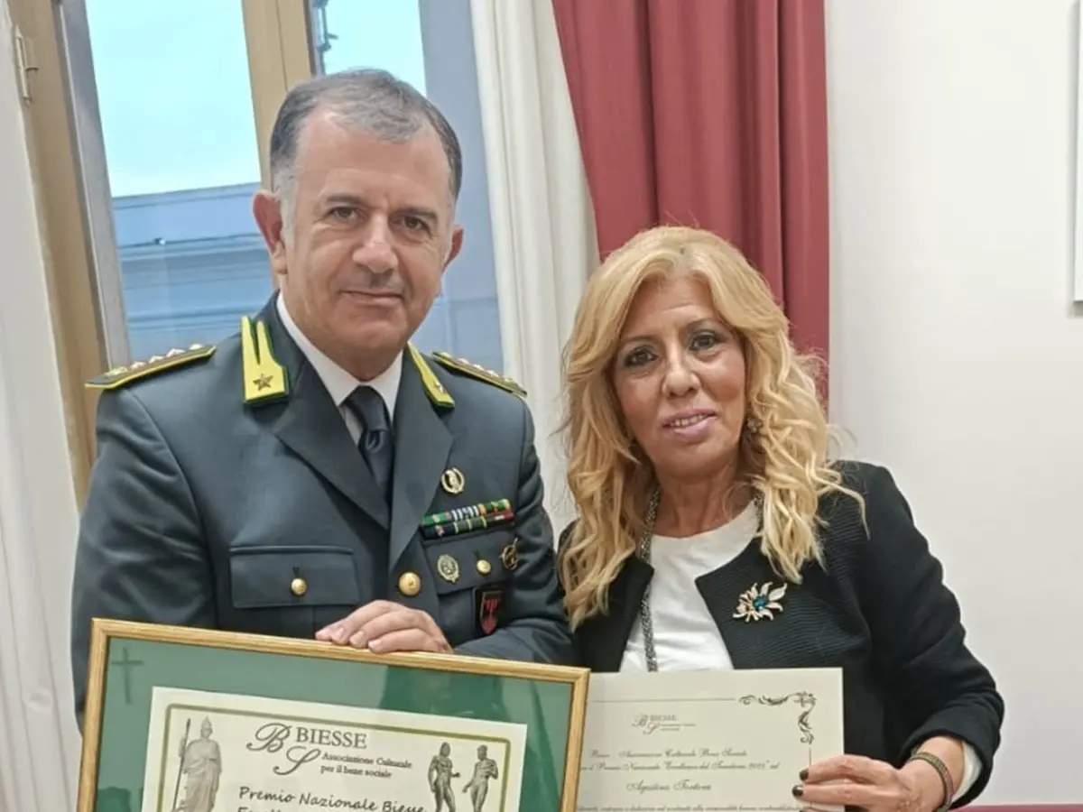 Reggio, premio\u00A0Biesse\u00A0al comandante della guardia di finanza Agostino Tortora\n