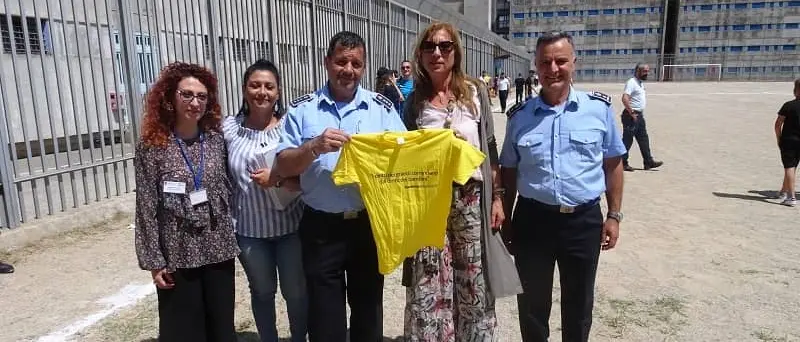 Tenerezze familiari in carcere: \"La partita con papà\"