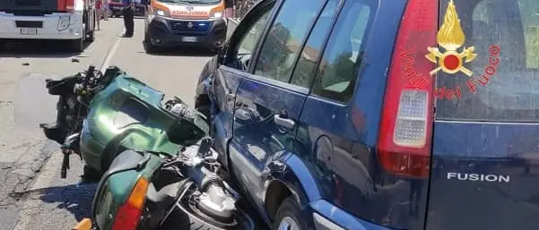 Moto sotto SW: muore 50enne di Sellia Marina