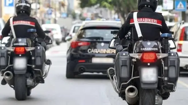 S. Maria, costole rotte alla madre e percosse alla compagna