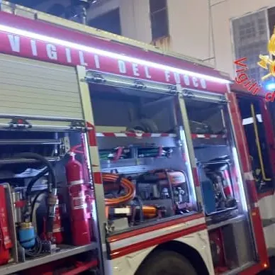 Paura al Minorile: fuoco in varie celle, 18 evacuati, agente in ospedale