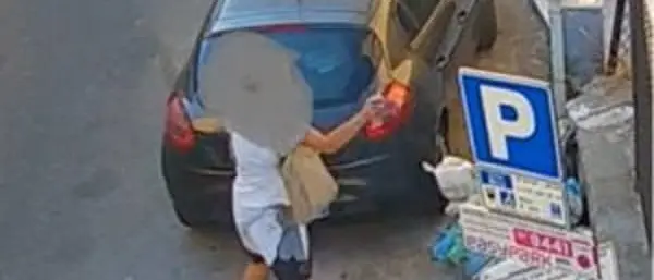 Furbetti dei rifiuti: multa di 600 euro a 32 incivili. Ecco dove