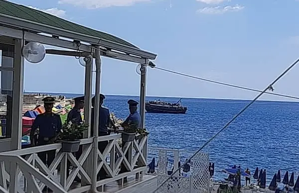 Sbarco di profughi: l'umanità di Catanzaro, città della pace