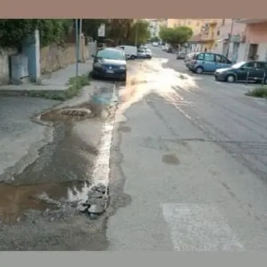 FOTONOTIZIA - Perdita d'acqua continua a Bambinello Gesù
