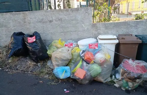 Furbetti rifiuti: per 3 commercianti recidivi scatta la chiusura