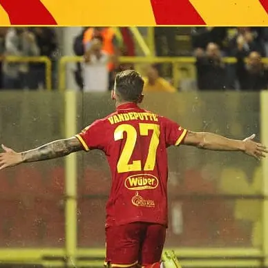 Aquile, 3 sberle al Messina e primato. Poi lutto - VIDEO