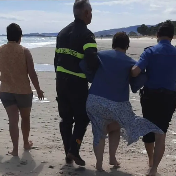 Anziana sprofonda nell'Ancinale: salvata dai carabinieri