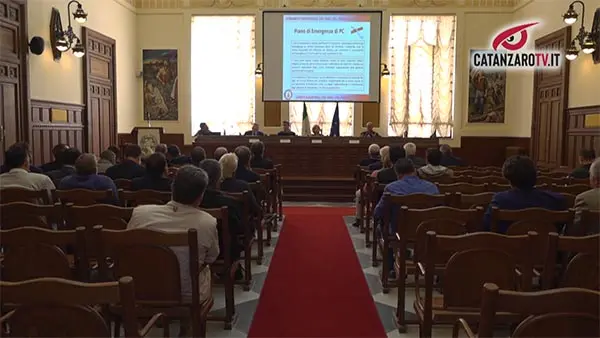 ProCiv, pochi i sindaci dal Prefetto: \"Che tristezza!\" - VIDEO