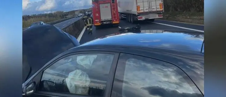Sbanda sulla Due Mari: ferita automobilista