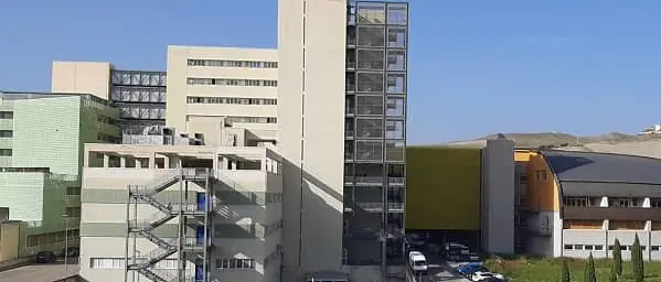 Morto al Policlinico dopo caduta di decine di metri