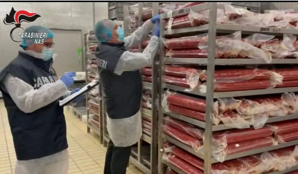 Controlli anti-Listeria: Nas in caseifici e salumifici del Catanzarese