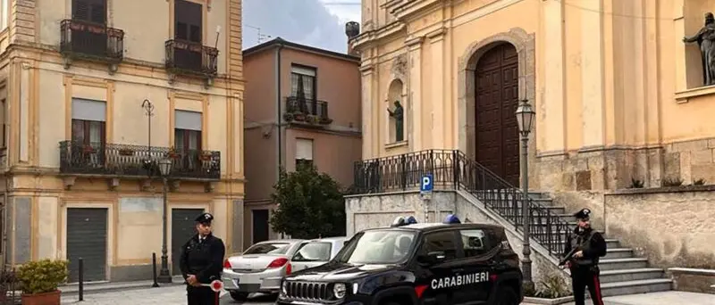 In arresto 37enne con venti dosi in auto