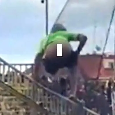 Daspo di 5 anni e denuncia a tifoso crotonese denudatosi al Ceravolo