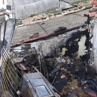 Fiamme in casa: 87enne salvato dai carabinieri