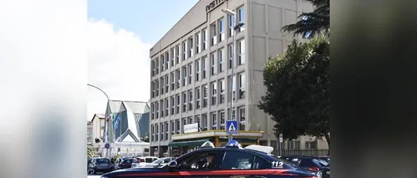 Droga: marijuana in magazzino, in arresto due giovani