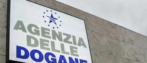 Barcone su scogli, precisazioni di Agenzia Dogane e Monopoli