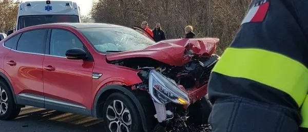 Montauro: quattro feriti in incidente sulla SS 106