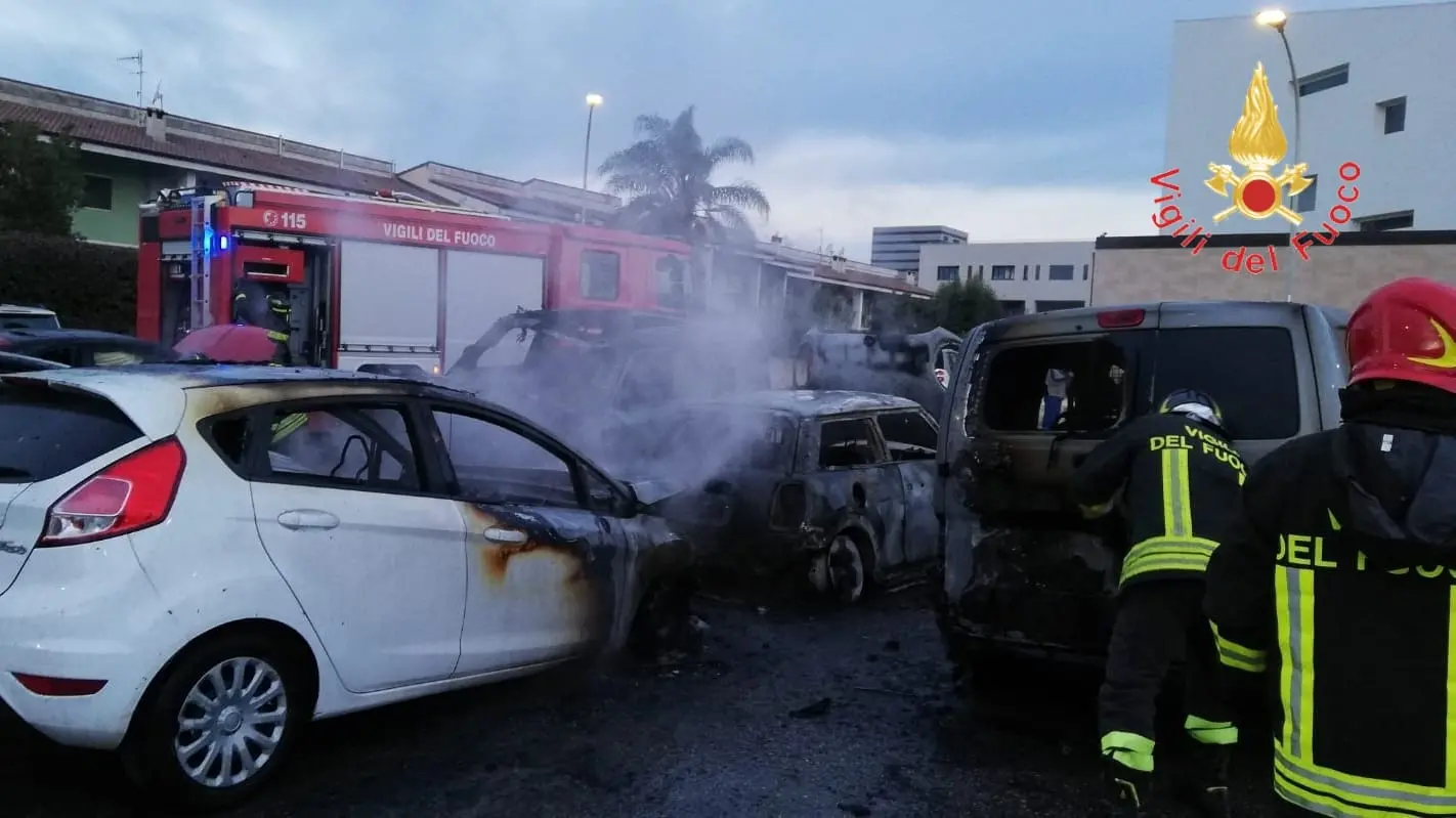 Incendio auto Giovino: arrestato 27enne, si cerca mandante