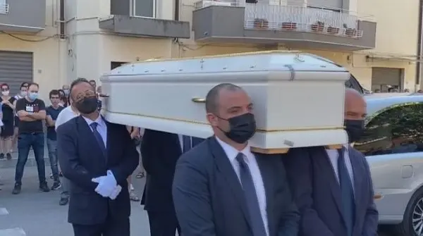 Ventenne sbranata: Procura chiede 15 anni di carcere per proprietario cani