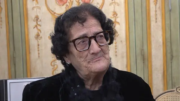 La signora Nicoletta: \"Offro due loculi ai migranti di Cutro\" VIDEO
