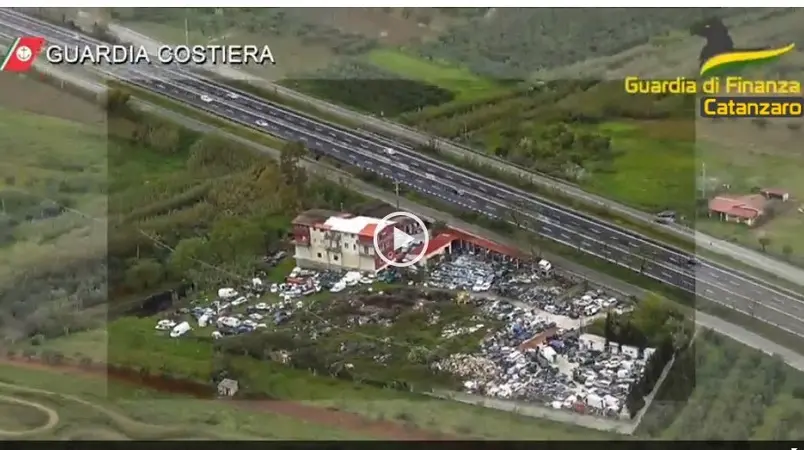 Rifiuti pericolosi: discarica sequestrata e 4 denunce