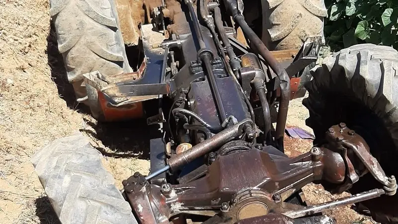 Incidenti sul lavoro: morto schiacciato sotto il trattore