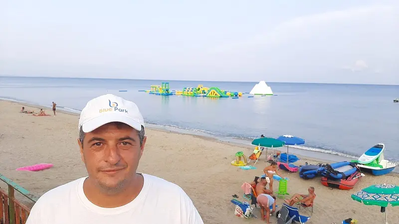 Tanta solidarietà ai giovani del Parco giochi d'acqua vandalizzato