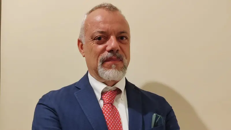 Falso e truffa, rinuncia alla prescrizione ed affronta il giudizio: assolto