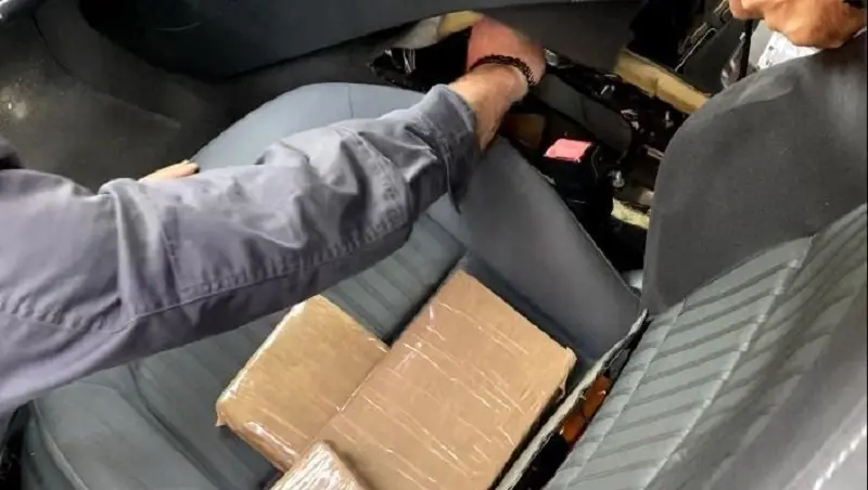 Nervoso ai controlli: \"Tatanka\" gli fiuta la 'coca'