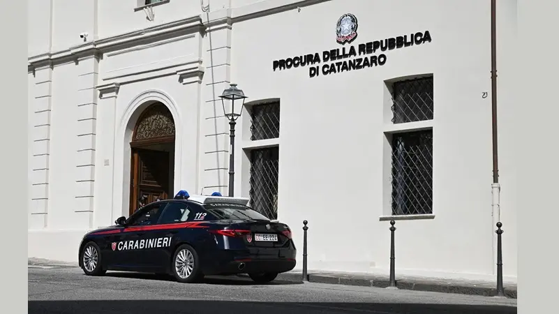 Seicento euro per restituire l'auto: in arresto 26enne
