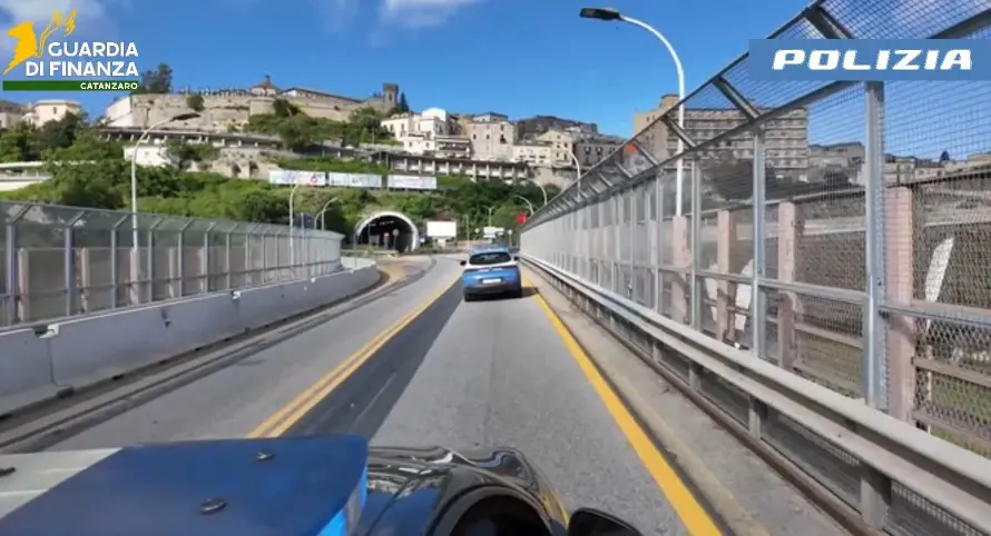 Arresti domiciliari a due promotori finanziari: buco da 1,8 mln