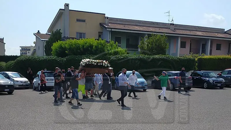 L'addio a Salvatore: ultimo tra gli uomini, primo nei Cieli