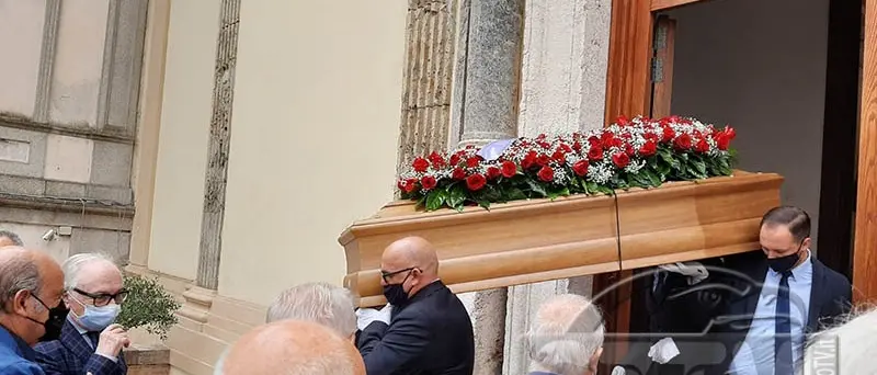 Funerali dott. Martino senza US e Provincia: indignazione