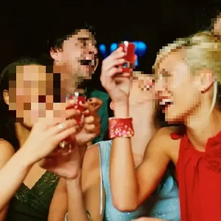 Stretta pandemica: ordinanza vieta musica e brindisi davanti ai locali