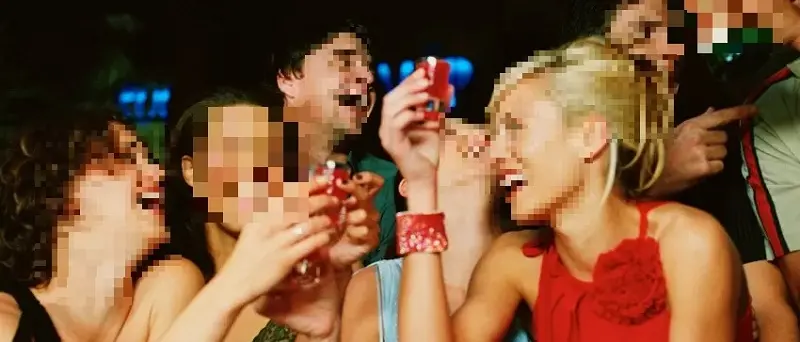 Controlli durante festa con dj: sanzioni polizia a Lido