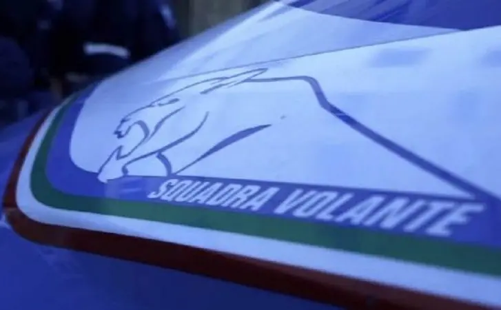 Vuole entrare al pub ma rifiuta green pass: arrestato per pena residua