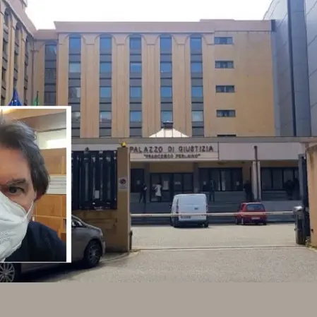 Dorme e non apre a Polizia: Riesame accoglie appello contro carcere