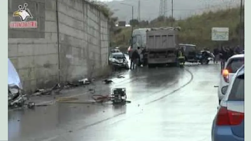Morte De Micheli, omicidio colposo per autista tir e risarcimento - VIDEO