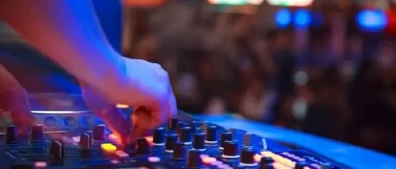 Movida, musica dopo le 24: sanzionati 4 locali a Lido