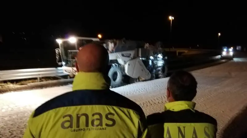 Frana a Nocera Terinese, chiusa per precauzione A2 Mediterraneo