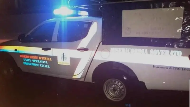 Crolla il solaio, settantenne muore sotto le macerie