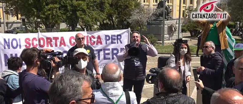 Antimafia, offerta una 'Scorta Civica' al procuratore Gratteri - VIDEO