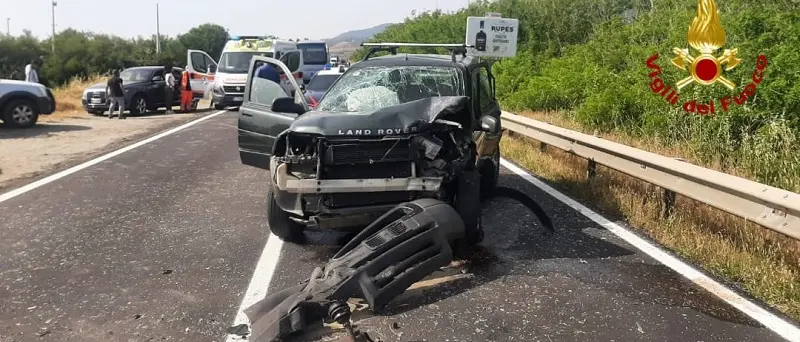 Pauroso frontale a Caposuvero, tre feriti di cui uno grave