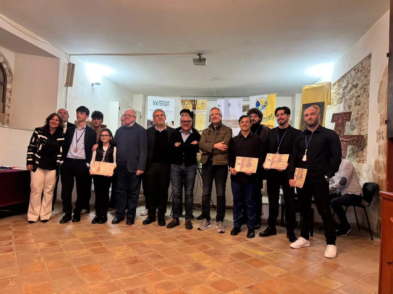 Bisignano capitale della chitarra: successo per il Festival Internazionale “Nicola e Vincenzo De Bonis”\n