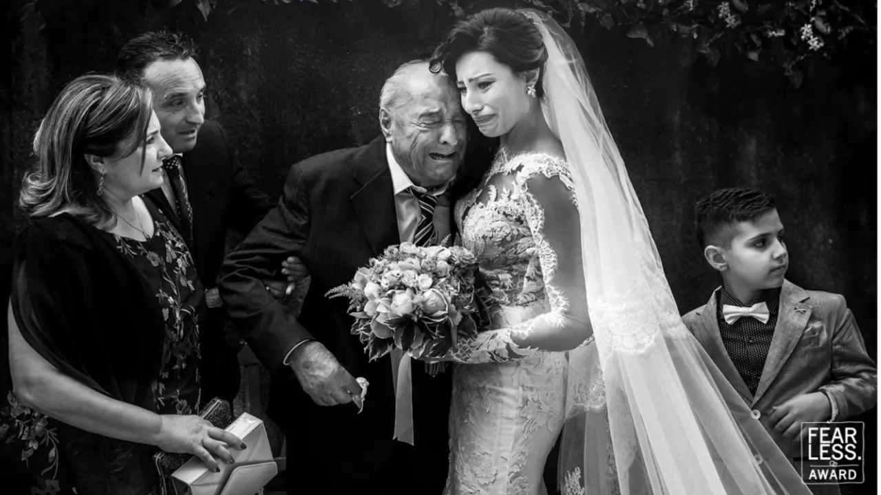 L’ultimo abbraccio: la toccante foto del vibonese Bevacqua conquista un prestigioso premio internazionale\n