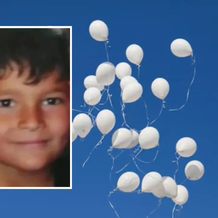 Gioia Tauro si stringe attorno alla famiglia del piccolo Nico morto a 8 anni: il Comune avvia raccolta fondi